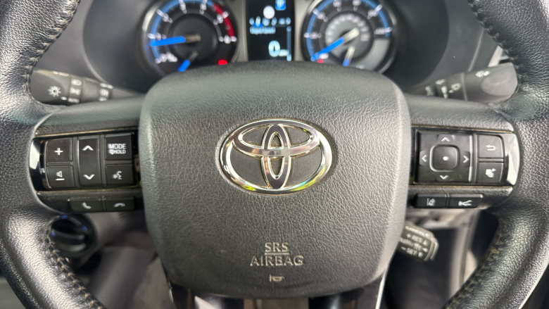 Toyota Hilux Diesel Invincible X D/Cab Pick Up 2.8 D-4D Auto